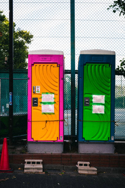 Best Porta potty delivery and setup  in Maumee, OH